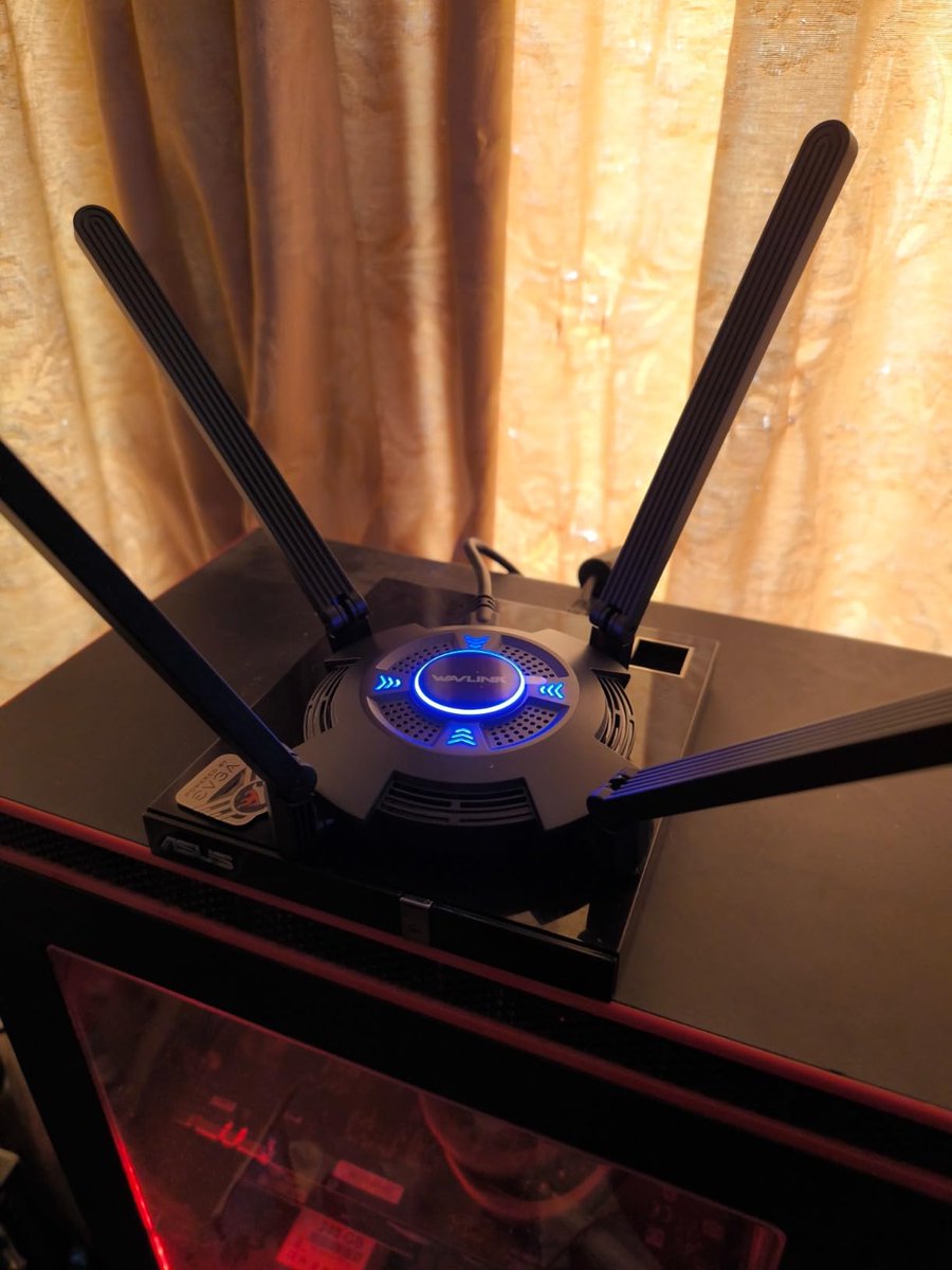 WavlinkOfficial's tweet photo. Upgrade your internet speed effortlessly with the #WAVLINK AX5400 USB WiFi 6E Adapter—enjoy over 500 Mbps with a simple plug-and-play installation! #WiFi6 #WiFi6E #USBAdapter #FastInternet #HomeOffice #TechUpgrade #Windows #InternetSpeed #Gaming #Streaming #WirelessAdapter #PC https://t.co/Hv4jJqJjeC