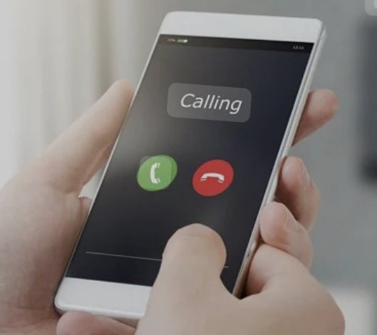 خرجت بالسيارة ومعي أبومحمد إلى مشوار قصير وفي أثناء مسيرنا وحديثنا قال اعتقد ان هاتفي به خلل ، من الظهر لم يردني اي اتصال .!
قلت تفضل ابومحمد خذ هاتفي واضغط على رقمك حتى تتأكد من الخدمة وعندما ضغط على رقمه ، ظهر على شاشة هاتفي بإسم ولقب يكره مناداته به.
انهال عليّ بالسب والشتم ،