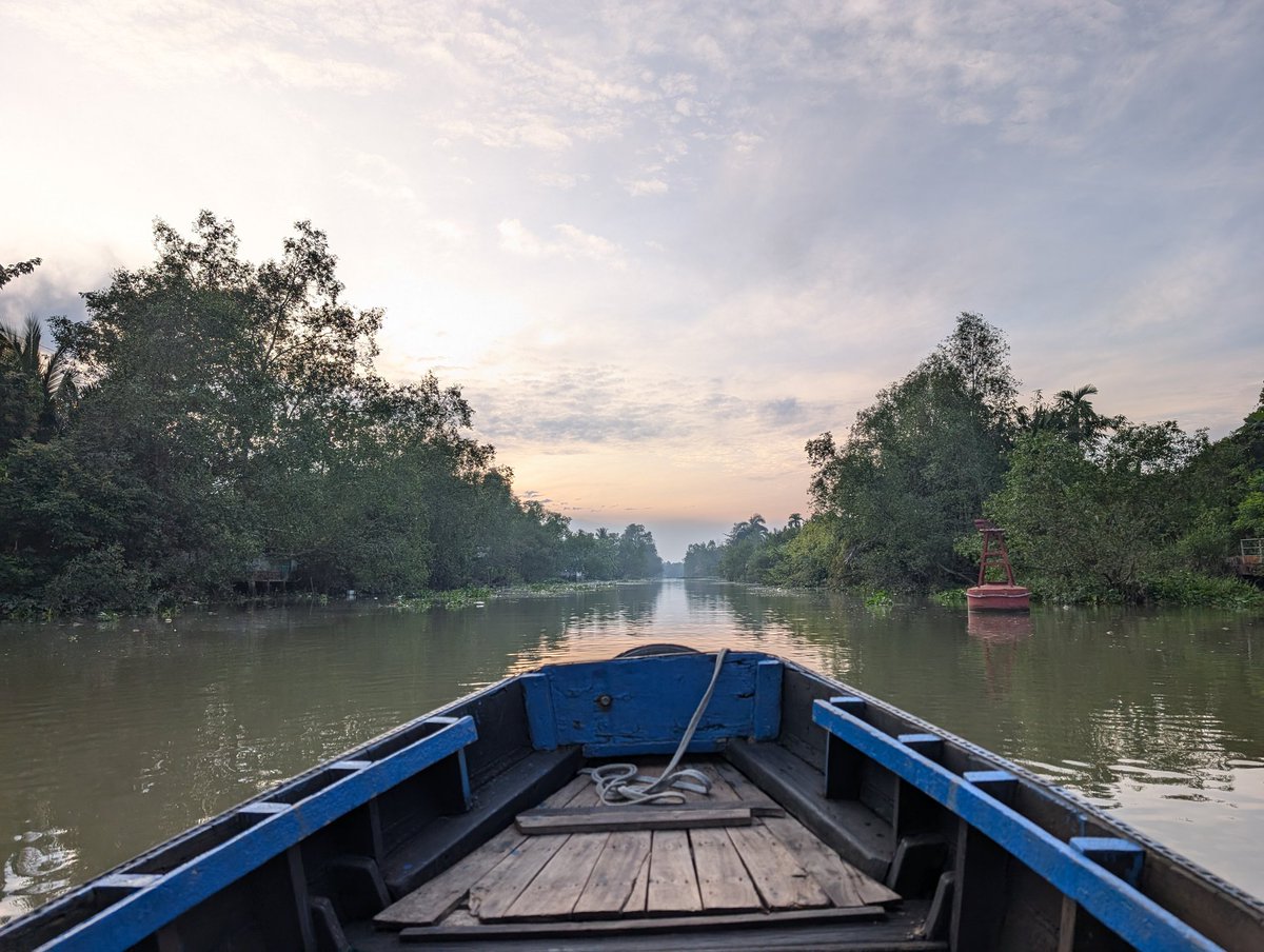 RyanTaljonick's tweet photo. Vietnam has been pretty amazing so far. https://t.co/0RtbwDE3nN