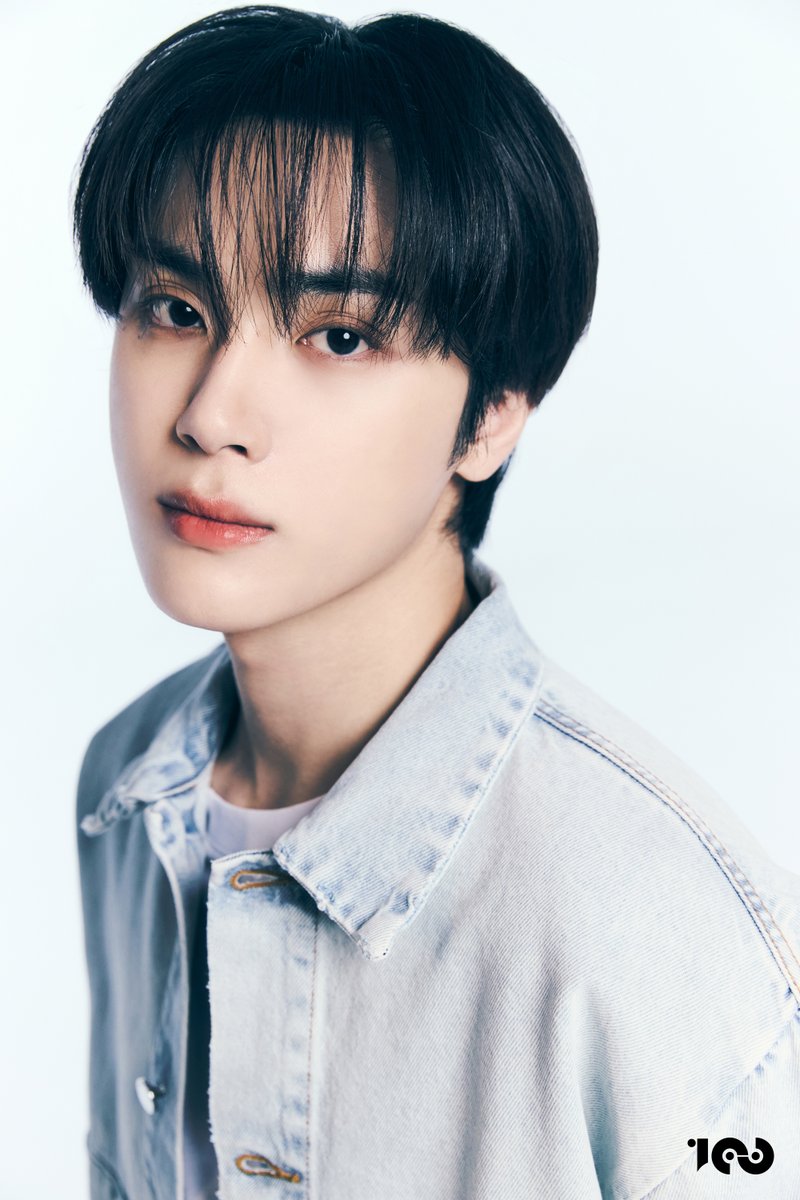 100RED_official's tweet image. THE BOYZ JUHAKNYEON
NEW PROFILE 2.

#JUHAKNYEON #주학년
#THEBOYZ #더보이즈
#100RED #원헌드레드