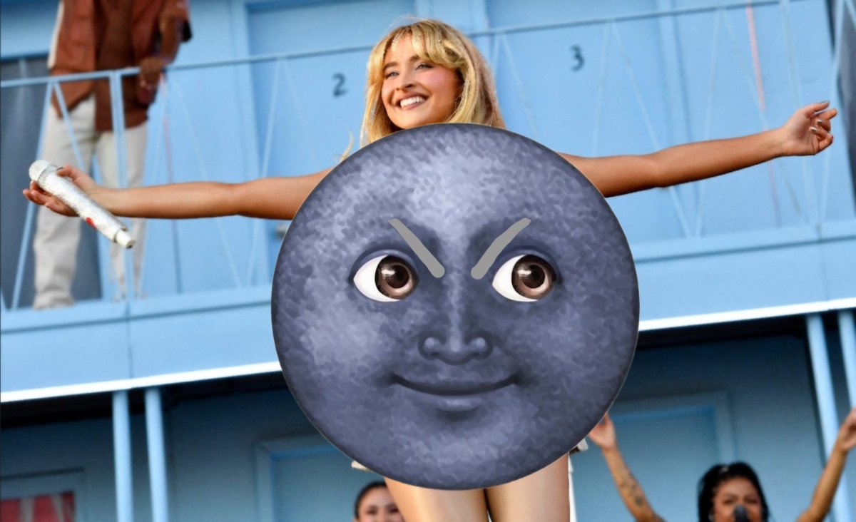_Moon_Man_0's tweet photo. Hey MoonMan Here, just reminding you that you don't get the chance to see my babes, ONLY I DO SHE IS MINE AND WILL FOREVER BE MINE. #Wrizz #MoonRizz #RizzedHer #Rizzmas #MoonGuyGotMoves #FreeUpTheMinge #FuckForChristmas #SabAndMeAreGettingMarried https://t.co/GzY6cTKNmi