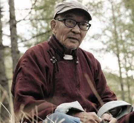 Ц.ЛООХУУЗЫН ОНЧ ҮГ

"Ямарч хүнд их бага бэрхшээл заавал тохиолддог. Бэрхшээл бол хөгжиж дэвшихийн суурь юм. Зовлон үзээгүй хүн жаргалын амтыг мэдрэхгүй"

"Даван туулж болохгүй бэрхшээл гэж байдаггүй. Бэрхшээлийг даван туулснаар хүн улам их хүмүүжнэ ухаажна мэдлэгтэй болно, ажил