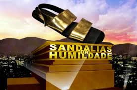 esterf20_'s tweet photo. @friendsrv1 @mcraefriends o presente nem tão bom é as sandálias da humildade que eu darei para a @karolgdof20 que por vários momentos ditou quem sairia e quem não ia sair, parecia que ela que decidia quem ia sair e tá tudo bem, pode ser o jeito dela mas foi isso que me afastou um pouco dela https://t.co/d5txUcOI1M