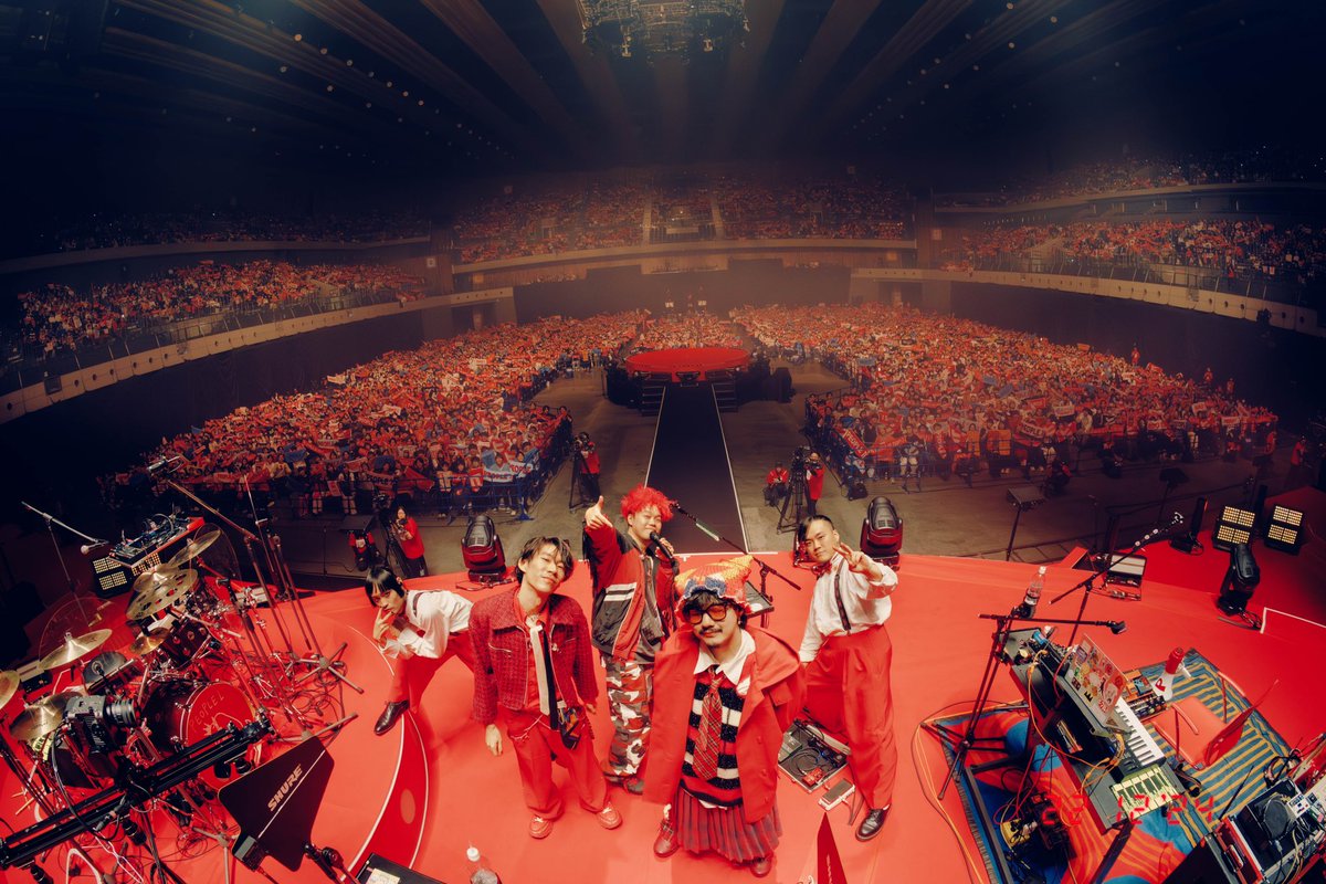 PEOPLE1_STAFF's tweet photo. 2024.12.21&amp;22
"週末に有明アリーナ行った日の家族写真"

写真：@renzomasuda 

#PEOPLE1の世界 https://t.co/BG9lFZOHnC