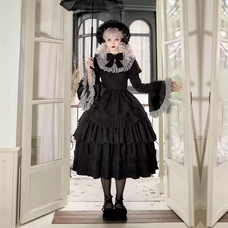 42lolita_'s tweet photo. 【Lolita New Release】
Envelop yourself in the allure of shadows—where serpentine whispers and Gothic elegance intertwine to create a story only you can tell. 🐍🖤
Purchase link: https://t.co/CKjjWdEEpk
#DarkLolita #GothicElegance #BlackOP #LolitaFashion https://t.co/LI0MM1PmBj