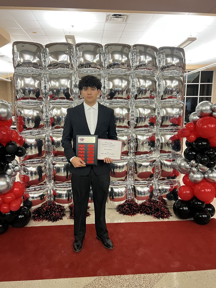 JeremiahK2007's tweet photo. Had a great football season this year. Humbled and honored to receive Special Team Player of the Year, 2024. Two years in a row and District 3–6A Academic All-District. Time to train to get ready for next season. @OberkromKicking  @legacybroncofb 

#Lside https://t.co/IeoRruGL7T