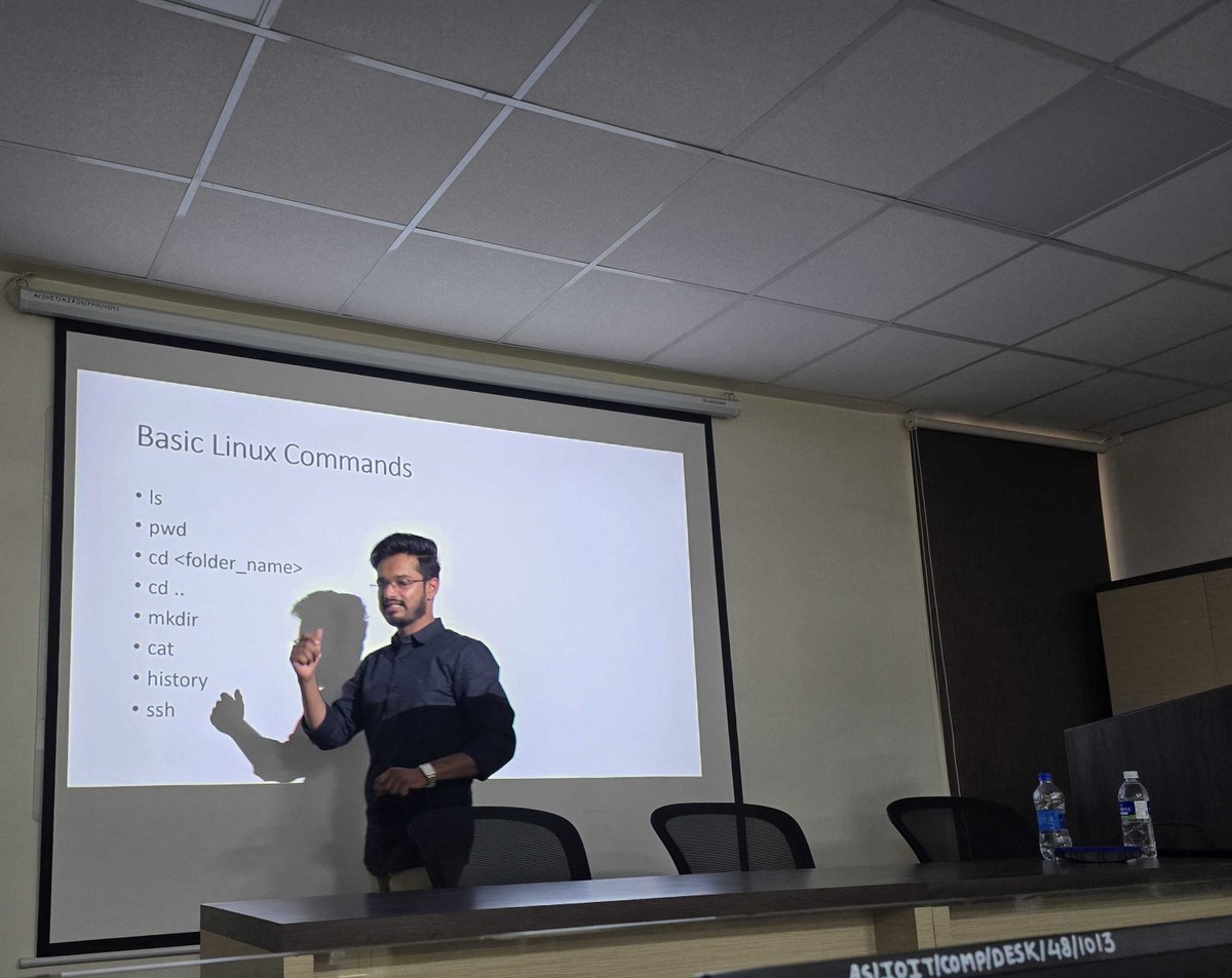 NonStopio's tweet image. 𝐄𝐦𝐩𝐨𝐰𝐞𝐫𝐢𝐧𝐠 𝐅𝐮𝐭𝐮𝐫𝐞 𝐃𝐞𝐯𝐞𝐥𝐨𝐩𝐞𝐫𝐬 - 𝐅𝐮𝐥𝐥-𝐒𝐭𝐚𝐜𝐤 𝐁𝐨𝐨𝐭𝐜𝐚𝐦𝐩: @AISSMS_IOIT  𝐱 #𝐍𝐨𝐧𝐒𝐭𝐨𝐩io

𝐃𝐚𝐲 4 - Unlocking the Power of DevOps: Tools and Tactics

• Introduction to Cloud &amp;amp; DevOps: @PradipSKotkar 
#Worshop #CollegeTraining