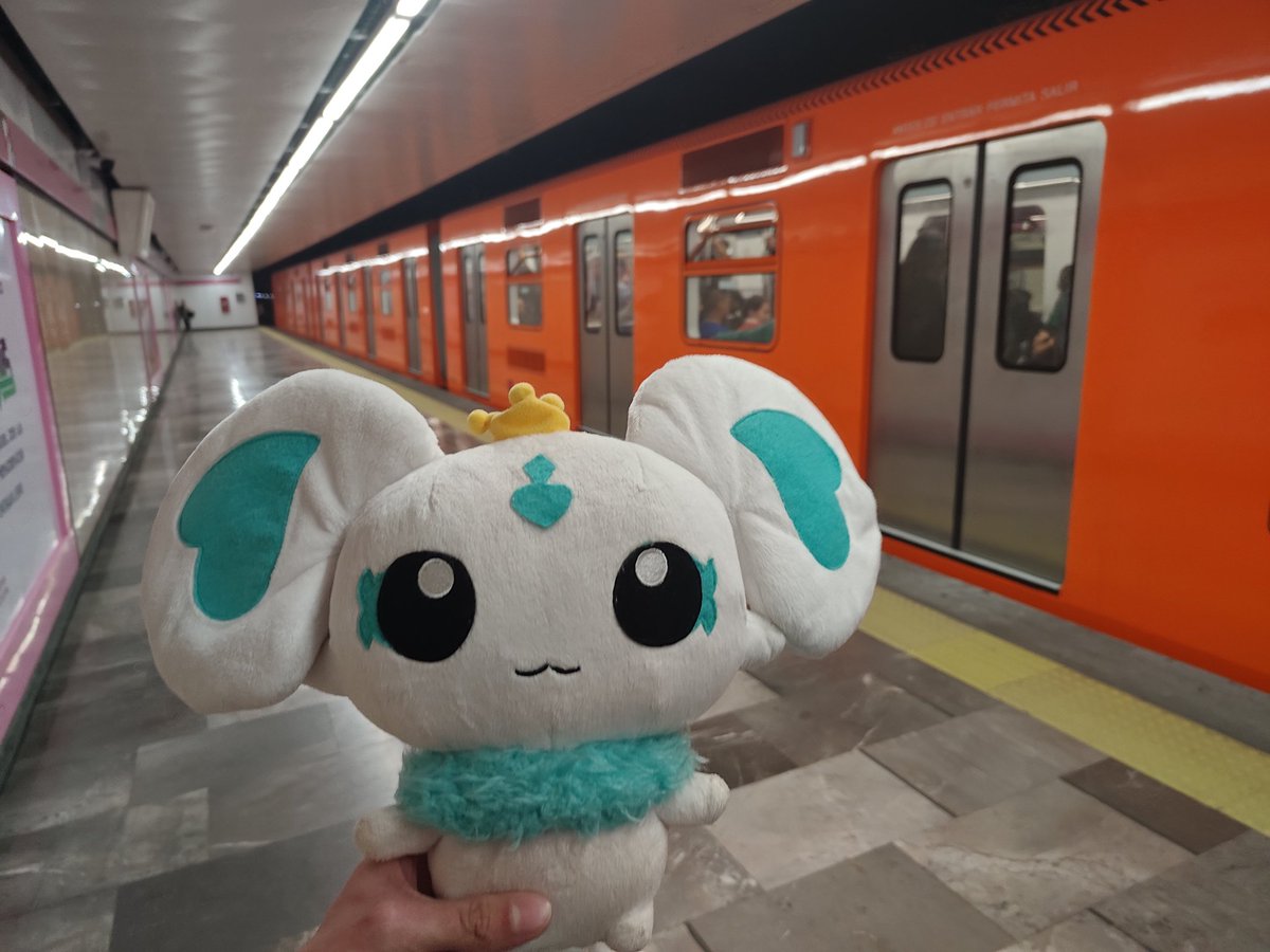 meraklebeam's tweet photo. Not a drawing but here's Porun in Mexico city #precure #pollun #plush https://t.co/lwuGloSUM6