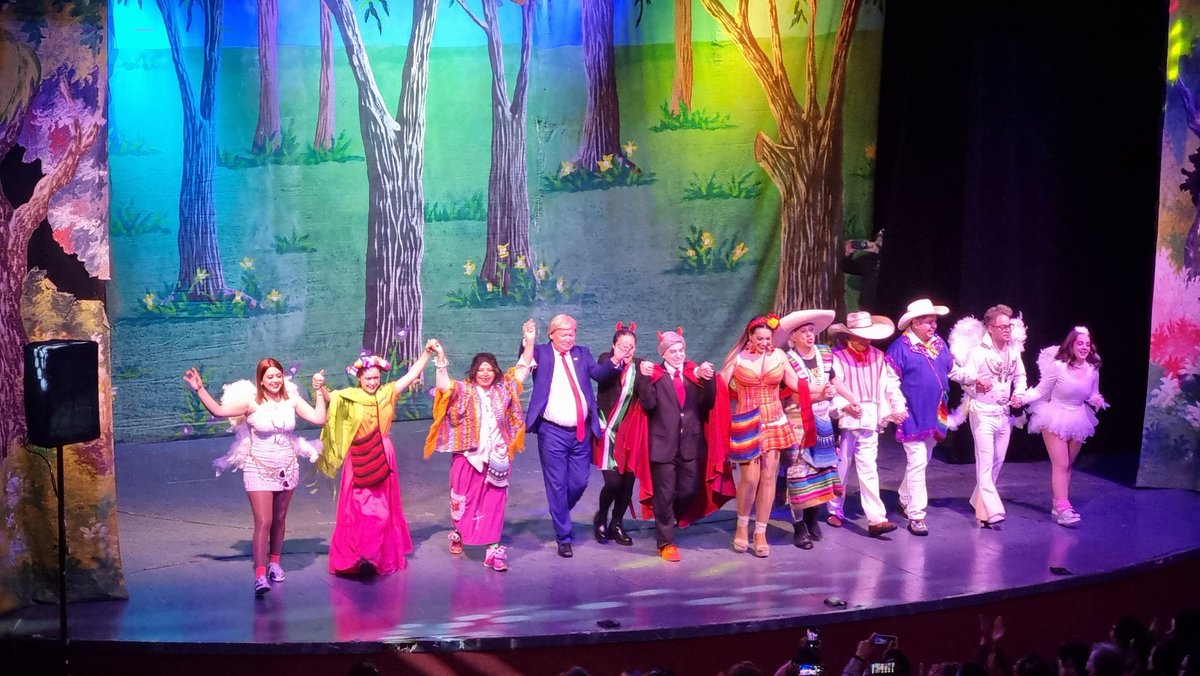 c71108096's tweet photo. @johngaravito @johngaravito  gracias por los boletos disfruté mucho la obra, muy divertida y muy recomendable. https://t.co/74Qa2tfhQ8