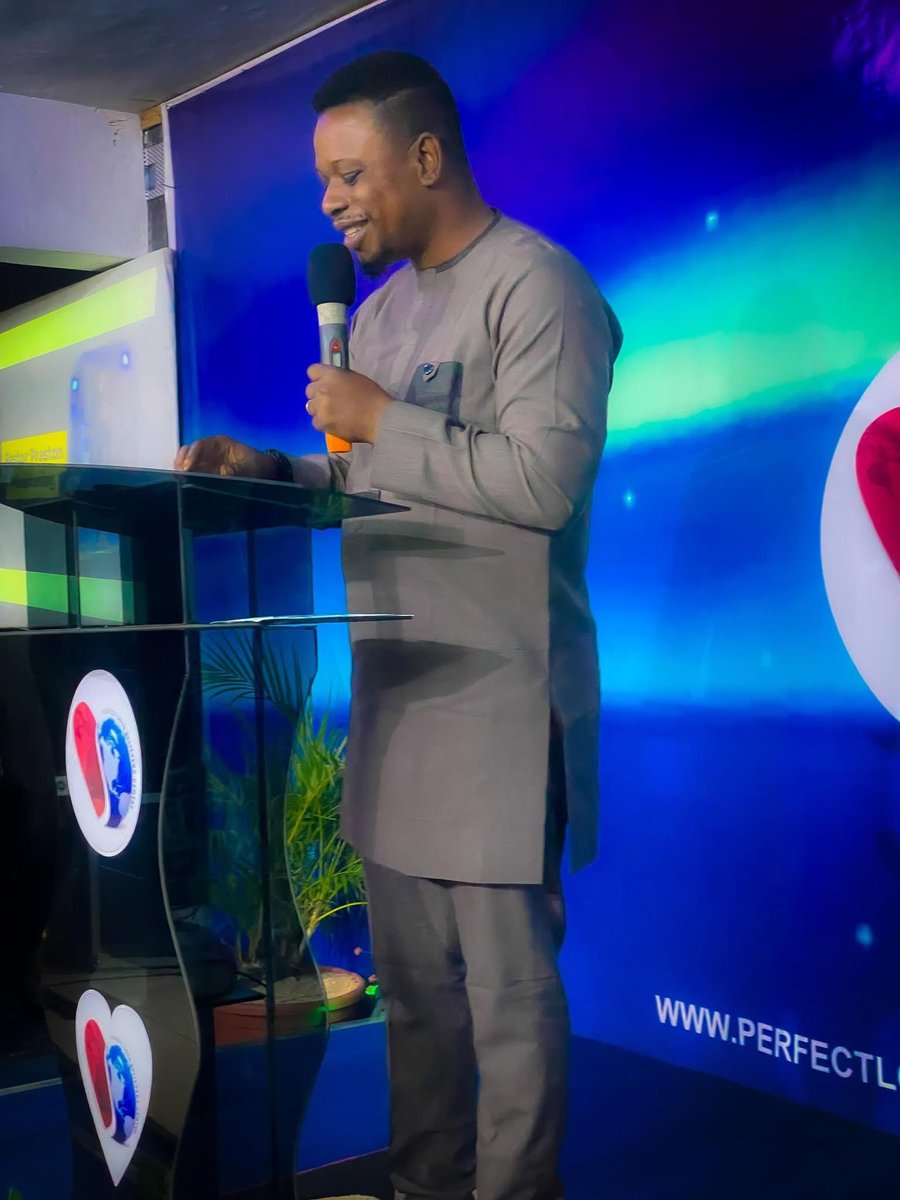 AnointedPreston's tweet photo. It was an explosive Ingathering service at PLBC TV Road. A service where the king of glory distributed miracles and upgraded us. We are very excited. Thank you Jesus. Glory!!!
#Ingathering
#ThanksgivingService
#PLBC https://t.co/XHK2PWk4jy