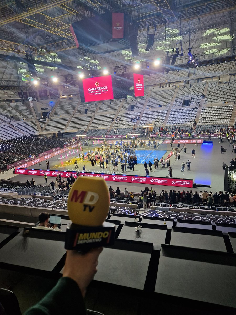 paualsa99's tweet photo. 👋 Aquí acaba el seguiment del Premier Padel Finals amb @LaChiquitaPadel i @mundodeportivo

Han estat uns dies intensos, però marxo orgullós de la feina feta i amb la convicció que he viscut una experiència inoblidable.

🙏 Agraït per formar part de la gran família del pàdel! https://t.co/0qLFe2cOru