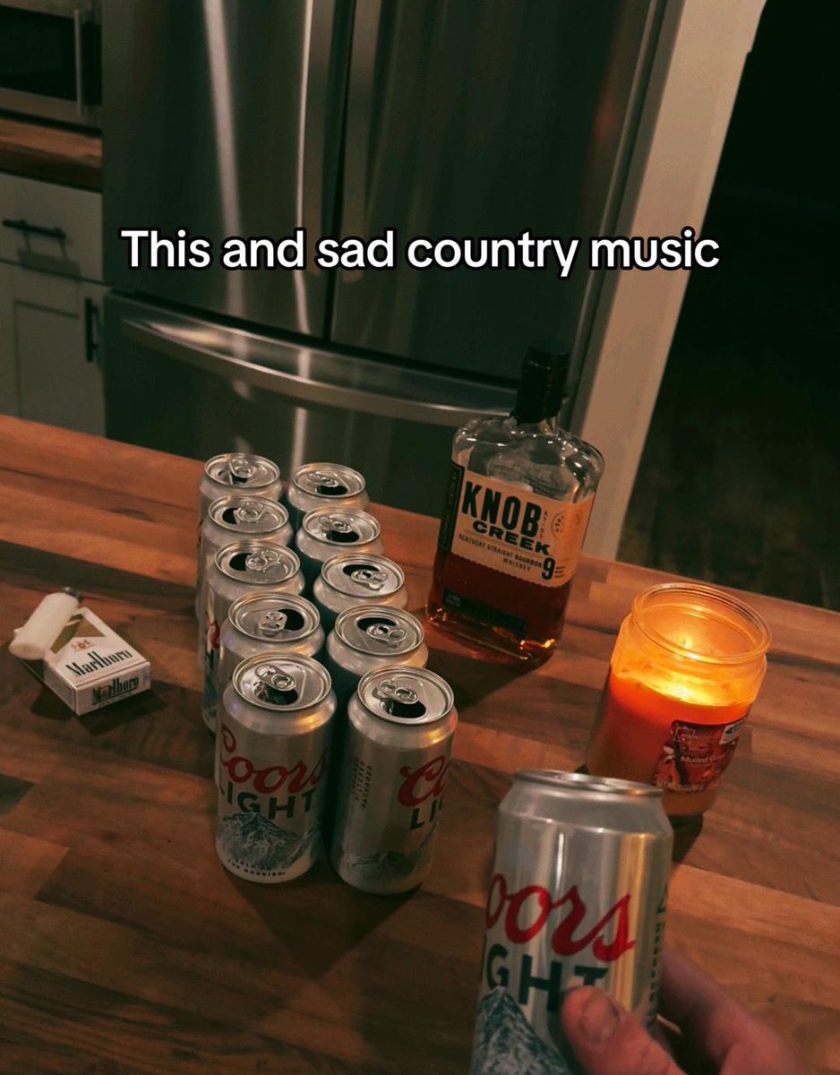 CountryChord's tweet photo. lethal combination.

( 📸: jsilbaugh21 on tiktok) https://t.co/H4GBn3N9GC