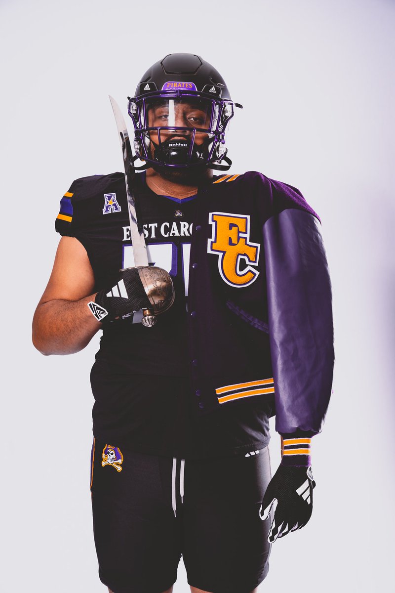 ivi_310's tweet image. After a great visit with @CoachLafaele and the rest of the ECU staff, I’m grateful to announce that I’m committed to @ECUAthletics 

#HoistTheColors #GoPirates 🖤💜💛