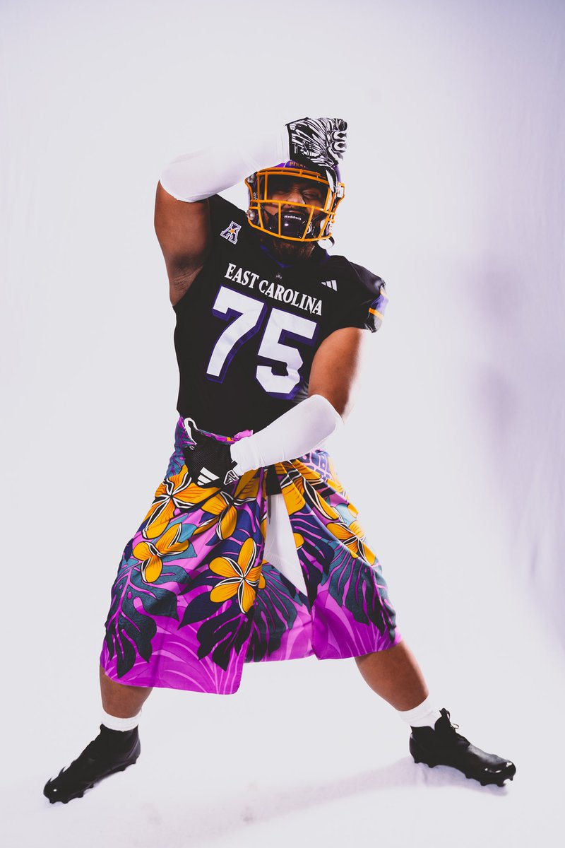 ivi_310's tweet image. After a great visit with @CoachLafaele and the rest of the ECU staff, I’m grateful to announce that I’m committed to @ECUAthletics 

#HoistTheColors #GoPirates 🖤💜💛