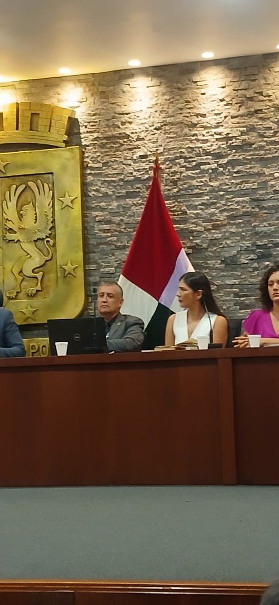 🌱 Bambú: Motor de desarrollo sostenible 🌱

Como proponente de la reforma y presidenta de la Comisión de Desarrollo Productivo e Innovación, informo que el Concejo Municipal de Portoviejo aprobó en primer debate la reforma a la Ordenanza del Bambú. 🌎

#PortoviejoSostenible