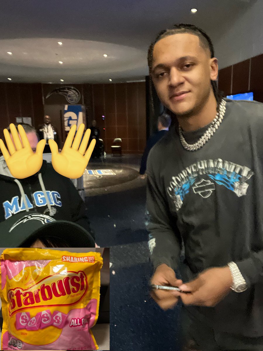 Az(アズ) tweet media