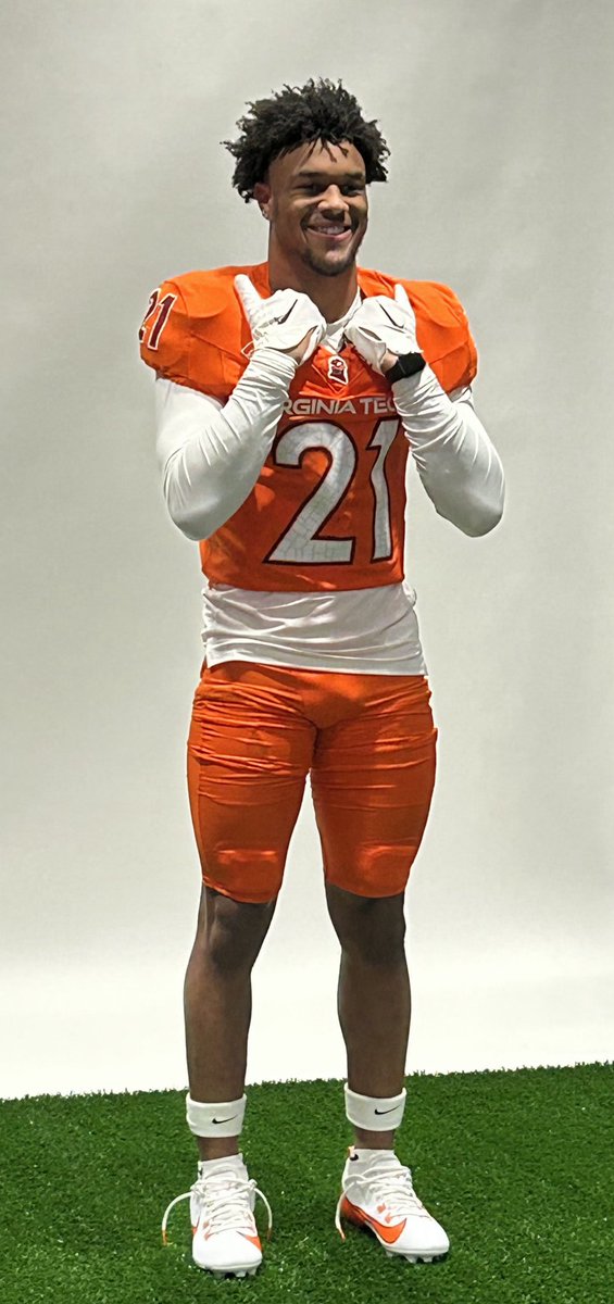 What a week!! <a href="/JoeReddish2005/">Joseph Reddish</a> 
Transfer Portal 'speed dating' is REAL! 🤣
Thank you and much respect to the coaches who did their homework on Joe and welcomed us into their worlds with open arms and love! 
Where Is Home Joe?!?!
<a href="/CoachWatson_24/">Devin Watson</a>
<a href="/EddieWhitley37/">Eddie Whitley</a> 
<a href="/CoachdjCheetah/">Derek Jones</a>