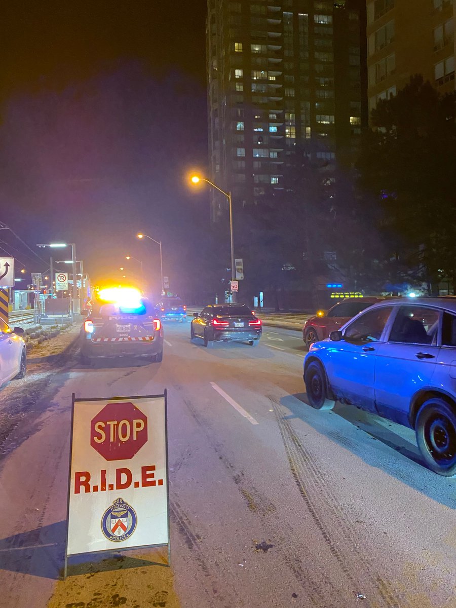MaddToronto's tweet image. Successful MADD R.I.D.E. check! 🚔❄️ Huge thanks to the volunteers &amp;amp; officers who braved the cold to keep our roads safe. Together, we’re spreading the message: #StopImpairedDriving. 💪 #MADDCanada #RoadSafety