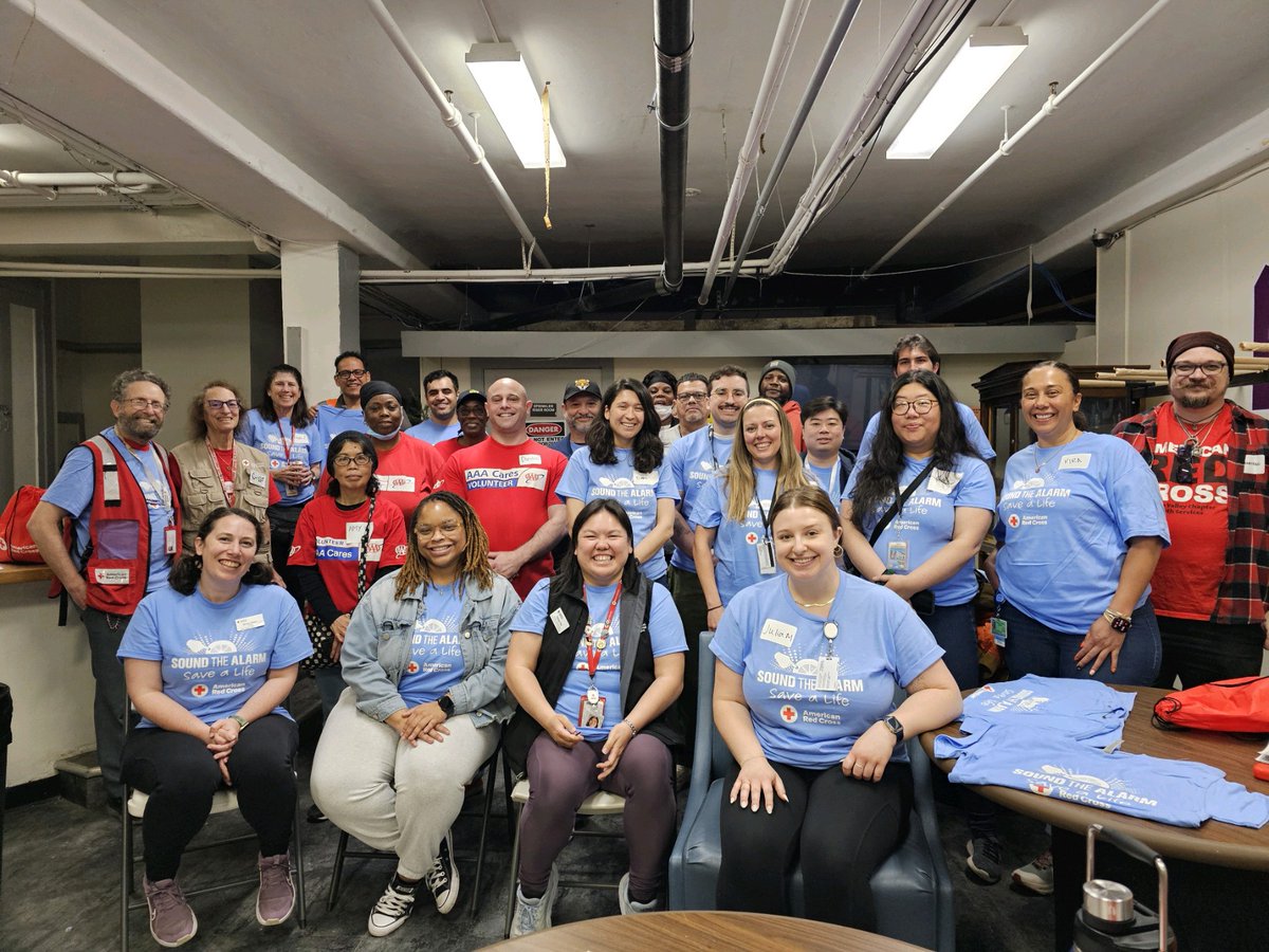 RedCrossNorCal's tweet image. One month
10 events
1,236 free smoke alarms
452 homes made safer

It's Day 7 of #12DaysofRedCross and we're celebrating our 2024 Sound the Alarm campaign. Red Crossers, community partners and local fire departments helped make our communities safer. redcross.org/NCCRholiday.