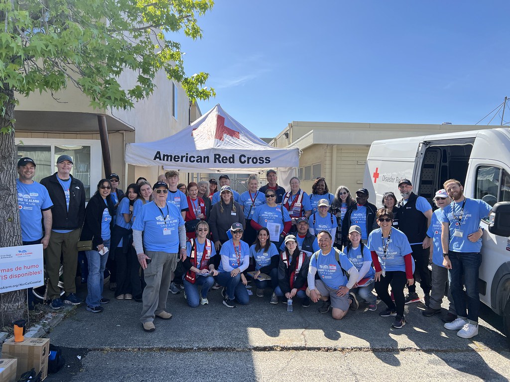 RedCrossNorCal's tweet image. One month
10 events
1,236 free smoke alarms
452 homes made safer

It's Day 7 of #12DaysofRedCross and we're celebrating our 2024 Sound the Alarm campaign. Red Crossers, community partners and local fire departments helped make our communities safer. redcross.org/NCCRholiday.