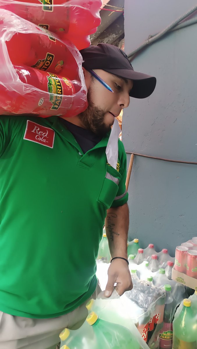 AliciaG38's tweet photo. Bien trabajador en domingo!! 🥰 https://t.co/rH6UcHU9H9