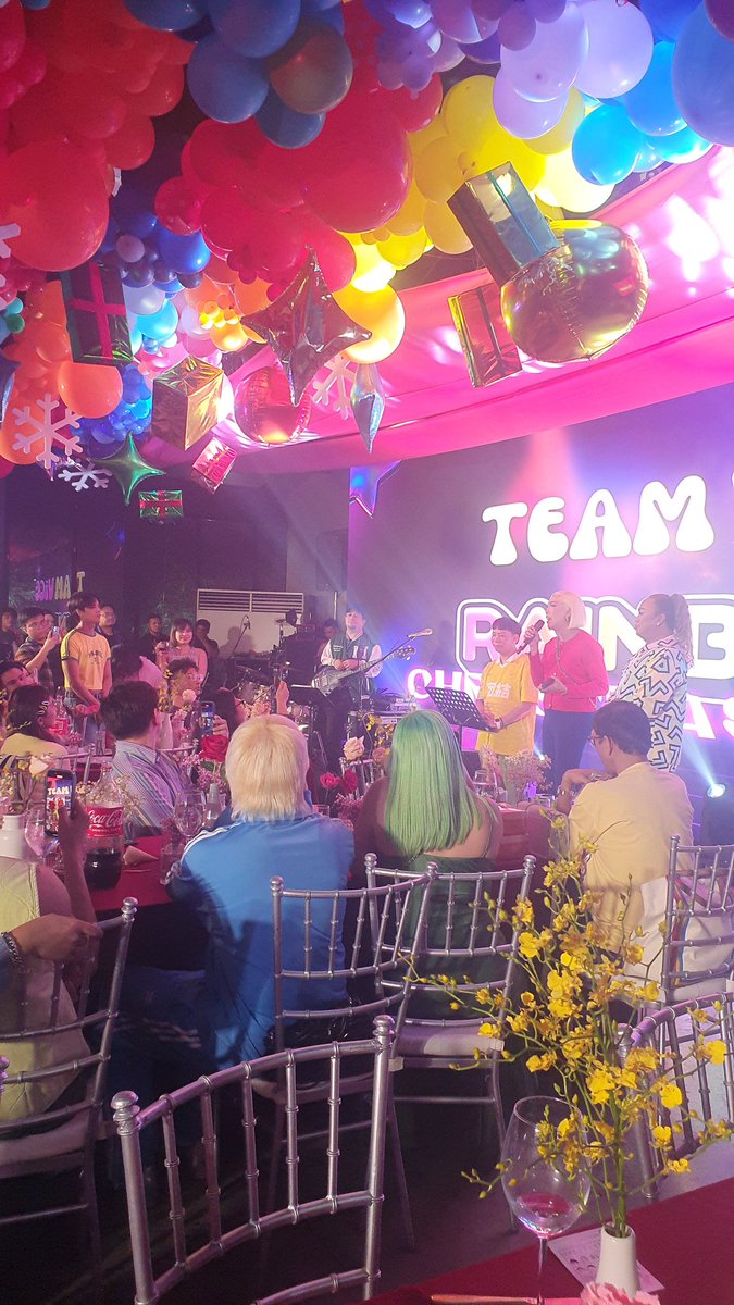 SixPartOfficial's tweet photo. Cheers to an unforgettable 2024! 🥂
Thank you, Team Vice, for an amazing year filled with love, laughter, and unforgettable moments.
Here’s to more success and fun in the year ahead! 🎉💫 #TeamVice #SixPartInvention #ViceGanda https://t.co/AUNi58hQg1