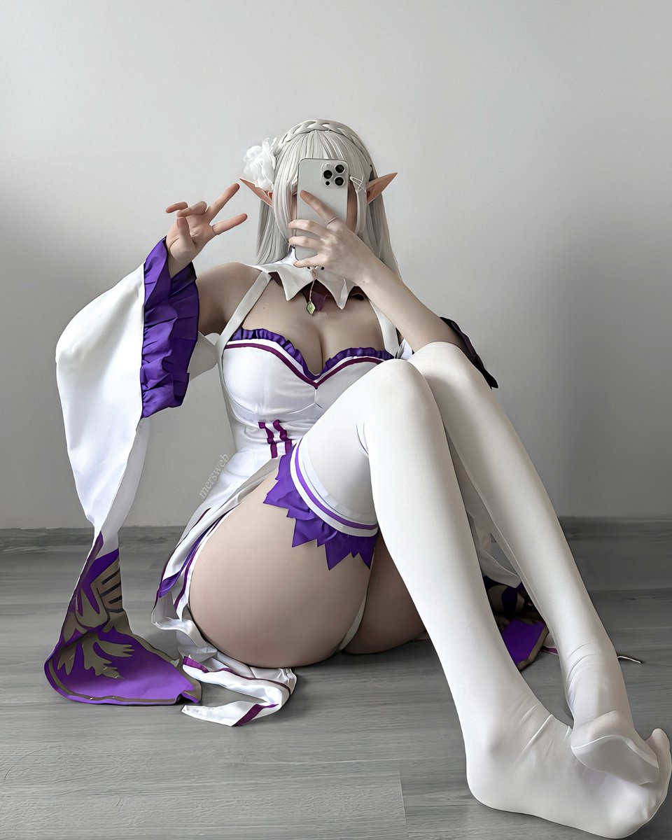 minus2_3k's tweet photo. Hey losers. My DM is open for ambushes. Come with a great one and I'll make you my personal slave. You will crumble to Livvys's socks. Let's see if you can guess my secret weakness of today

#wank #wankchat #wankbattle https://t.co/kNeR6Nzthg