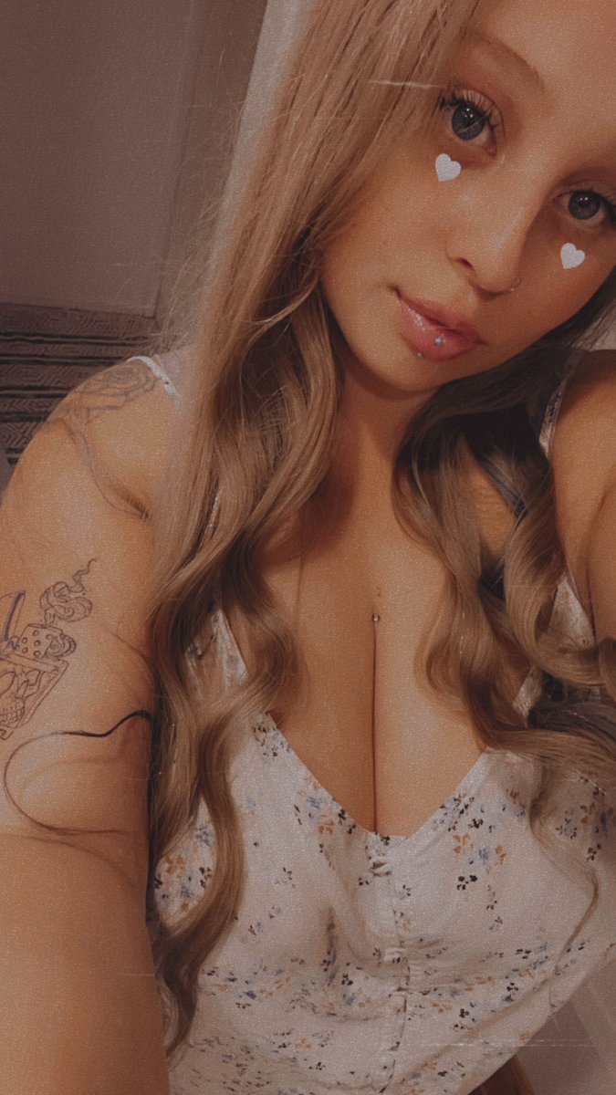 onlyfans.com/blondiee2.0