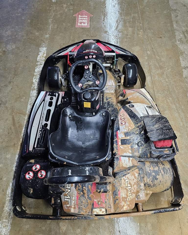 Gordon2Ryan's tweet photo. @onlyendurance 24 HR rental kart race in the rain, but I'm counting it. https://t.co/qK9uZIDvzl