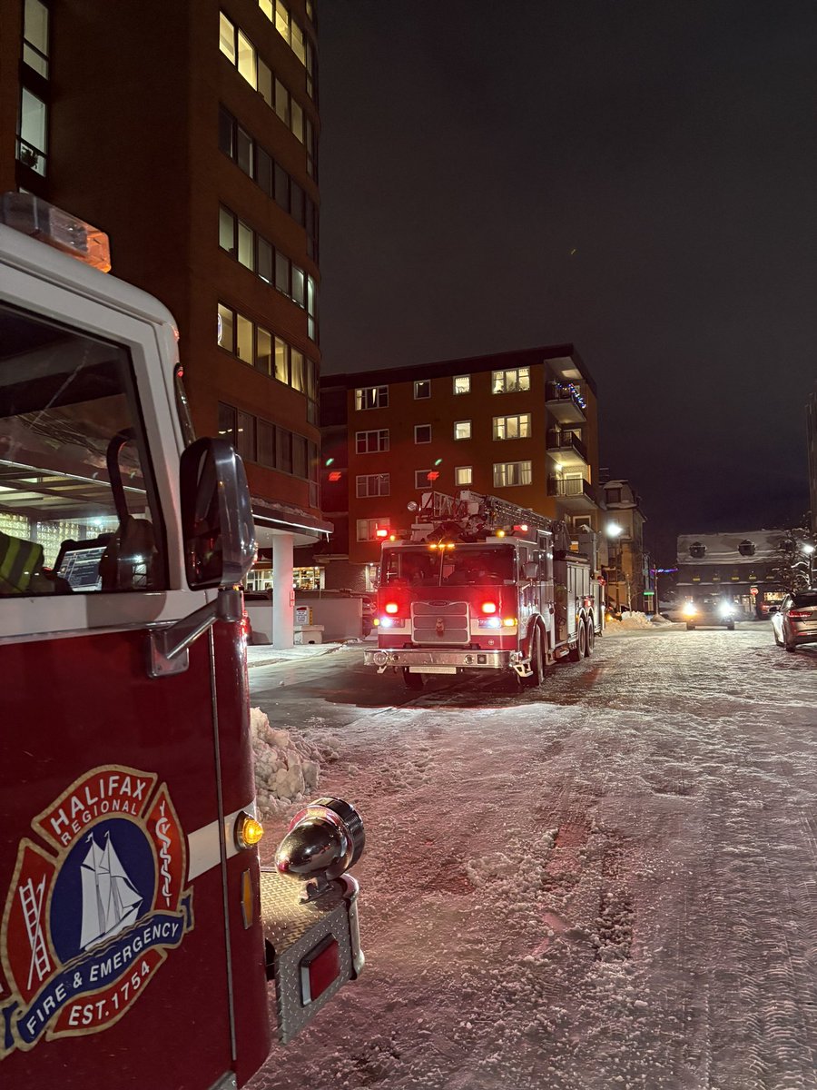 Tonight, Station 13 was first on scene of a 9th-floor high-rise fire in Dartmouth. Quick response &amp; proper staffing kept the fire to 1 apartment unit.

Grateful to the council who kept Station 13 open when closure was proposed.

Response times matter. Fire fighters in fire