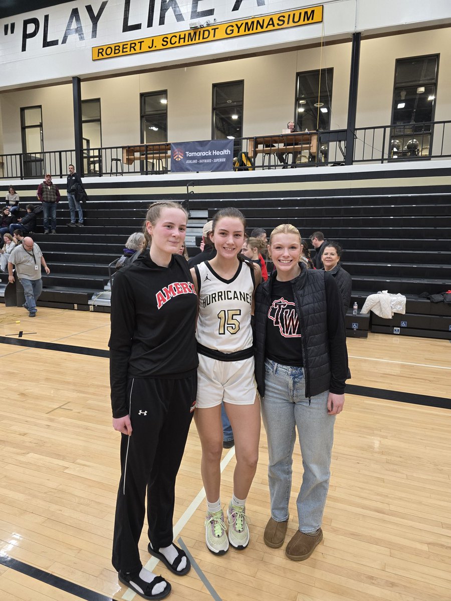 Great to see our Team Wisconsin teammates play against each other and support one another!

<a href="/JessicaKuhn34/">Jessica Kuhn</a> <a href="/froemel8/">Holly</a> Ali Hoffmann