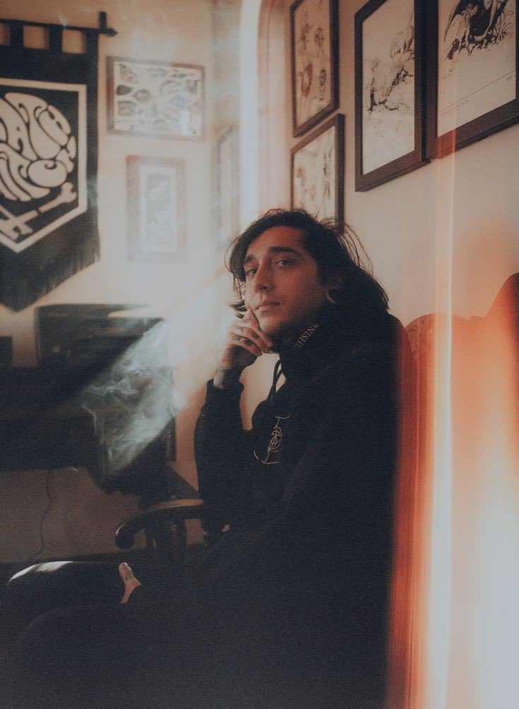 ❝Life is full with surprises. Good and bad ones❞

• Nephilim/demon hybrid
• Tattoo artist/Bassist
• Fandom flexible
• Experienced writer
• Bi
• MV/MS
• Account created on December 25 2015
• RT?

#xchade | Xchade.✧