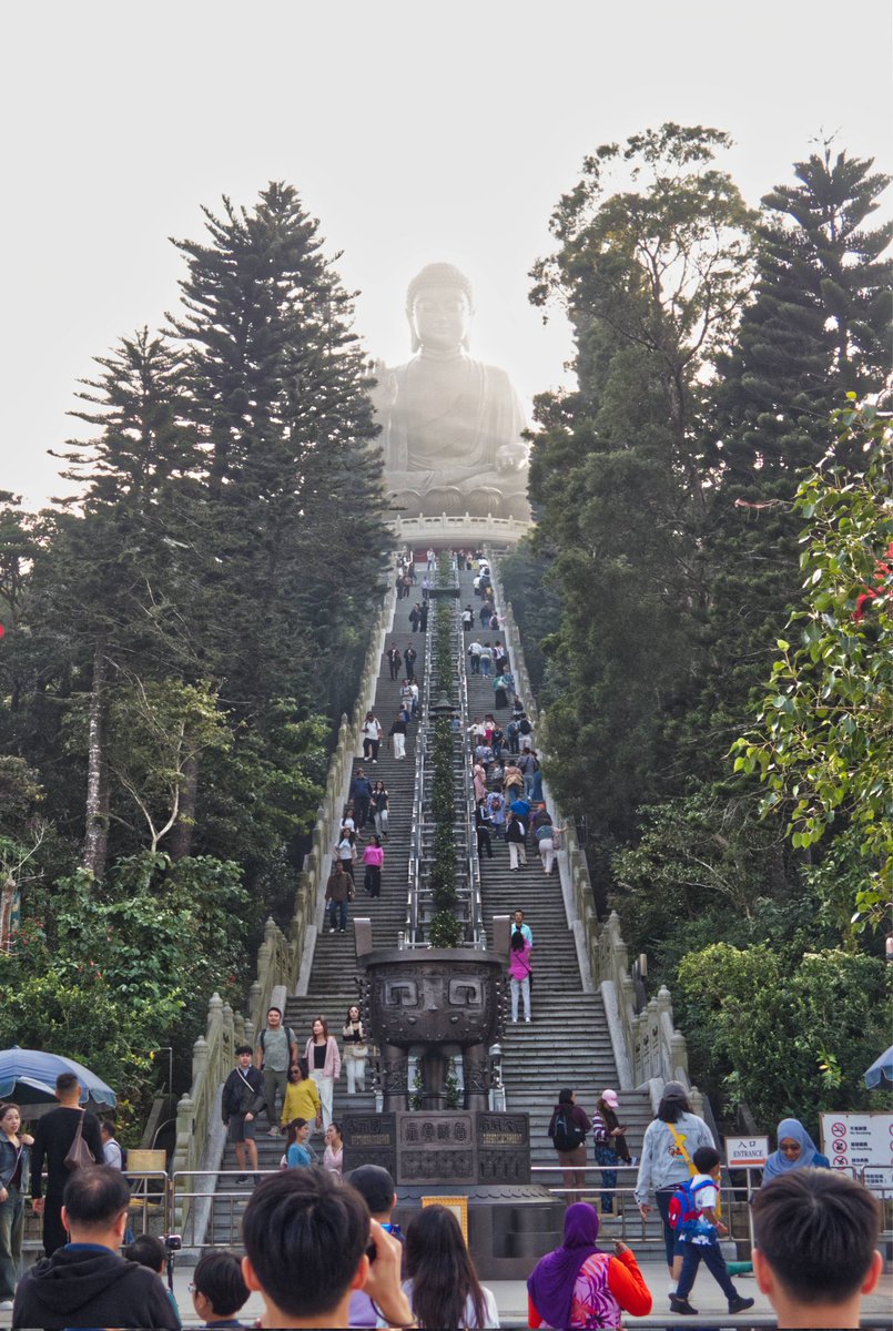 MorteJude's tweet photo. @NatuPhotography Good day, NP
My contribution to the thread theme is a look at the big Buddha of Ngong Ping Village (Lantau Island, Hong Kong 🇭🇰), from the base of 396 steps leading to the statue
Taken either Wednesday or Thursday last week
Enjoy 📷
#SundaySharing
#FavoritePhotoOfTheWeek https://t.co/Tp6wD7OUld
