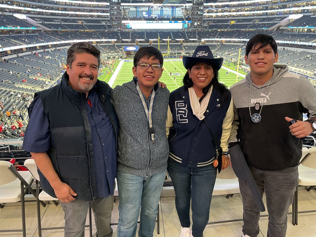 cesar_valu's tweet photo. @dallascowboys #COWBOYSNation https://t.co/6hIyus3OmT