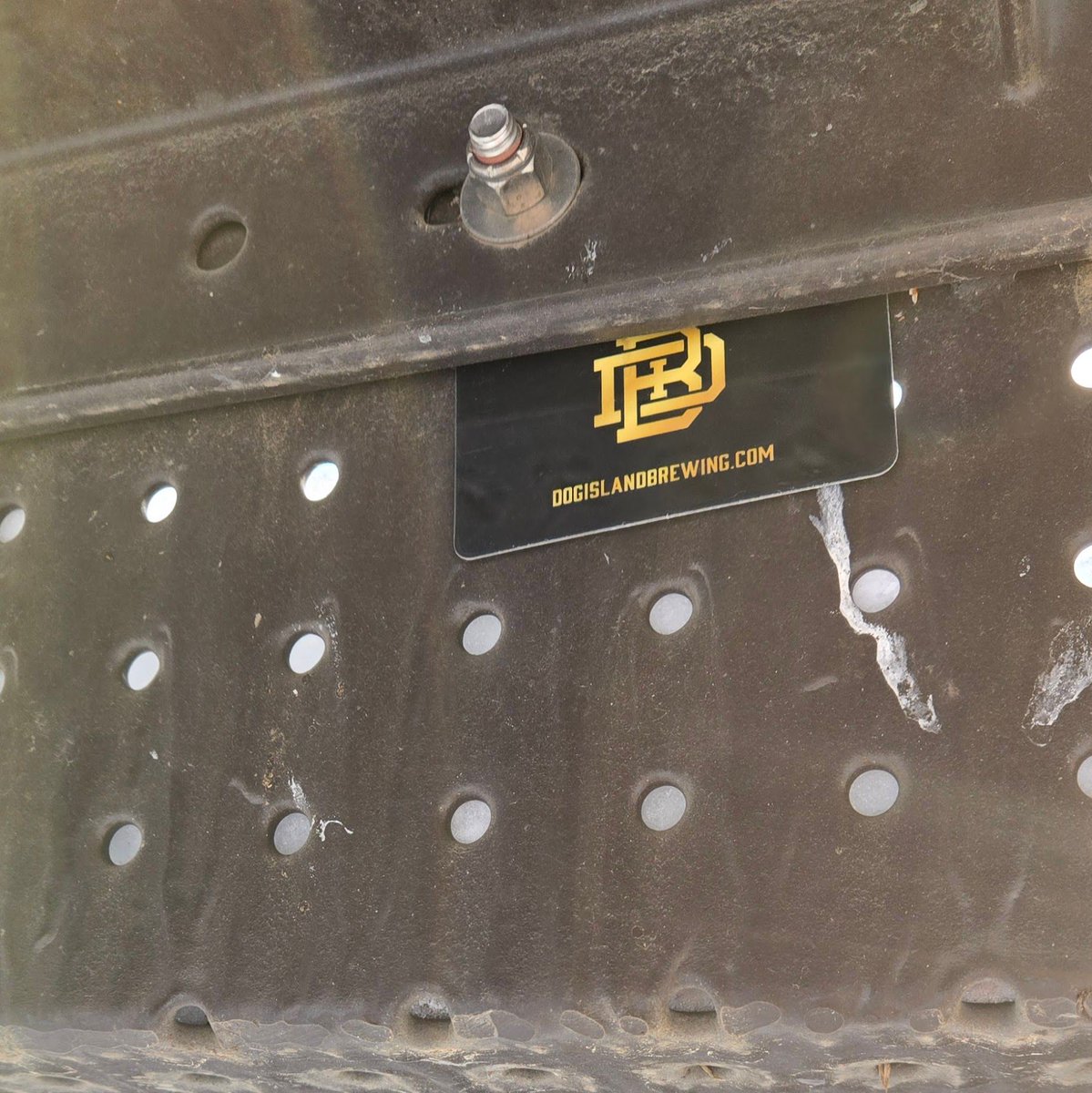 🎶On the eleventh day of Christmas, Dog Island gave to me...somewhere in the playzone.
#christmas #giftcard #beer #winter #treasure #fun #cold #coldbeer