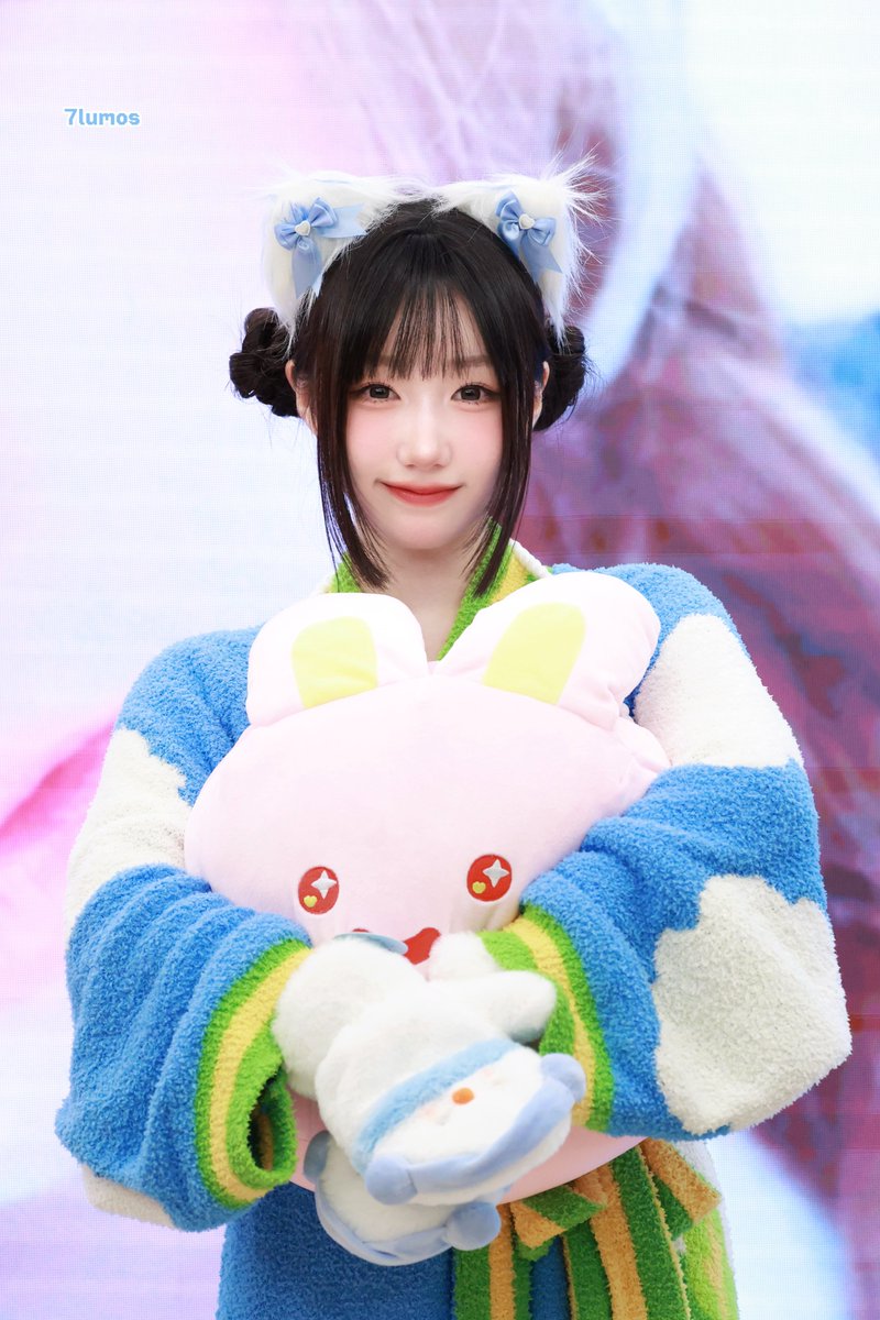 7lumos_'s tweet photo. 231222

ウサギ 🐰՞˶･֊･˶՞ 🐾

#SAYMYNAME #세이마이네임
#MEI #메이 #メイ https://t.co/9cLaaJ2Z8b