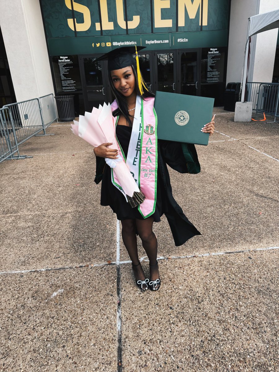 Cece🫦 tweet media