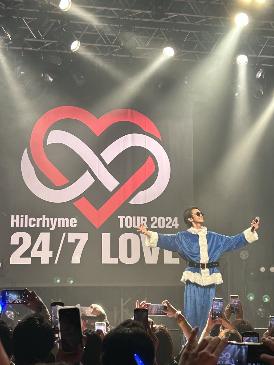 _a109toc's tweet photo. Hilcrhyme TOUR 「24/7 LOVE 」🤍♾
in 大阪

今年のライブ納め🎤
サンタ姿見れたし、ステージ上で
スイーツ食べてモグモグしながら喋る
TOCさんレアすぎた🫶🏻🫶🏻 https://t.co/C8sJgp4xUI