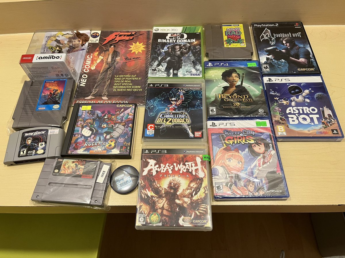 ReynaldoGCT's tweet photo. #RetroGameFest3 @BRCDEvg @AdrianHayabusa @ZhyGou  @Aftasher  @Folkensio buen evento, tercero consecutivo, ahora con mis amigos asistimos y compramos muchas cosas, la cacería personal https://t.co/U29Zt4vrj5