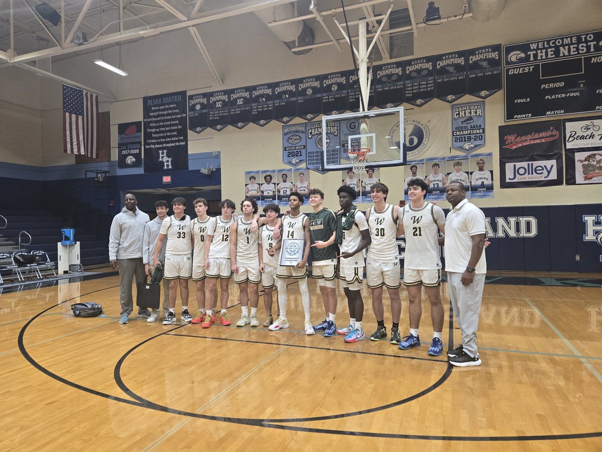 Cooper_Whitby31's tweet photo. Westminster Warriors win the @SeahawkHC 
Tough competition, great weekend of hoops. Go Warriors! #uncommitted #mvp #championship https://t.co/pzuDVlBvxf