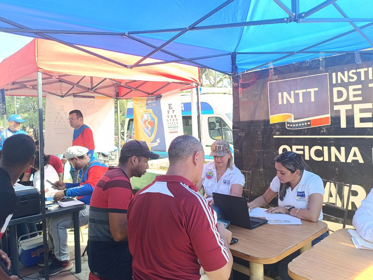 InttCharaNorte's tweet photo. #Operativo | Funcionarios del #INTT Charallave Norte realizan un operativo de Certificado de Saberes, Licencia para Conducir y Renovación de Licencias en la Concha Acústica de Ocumare del Tuy, municipio Tomás Lander. ¡Aprovecha esta oportunidad para regularizar tus documentos! https://t.co/rW1DiEBKHw