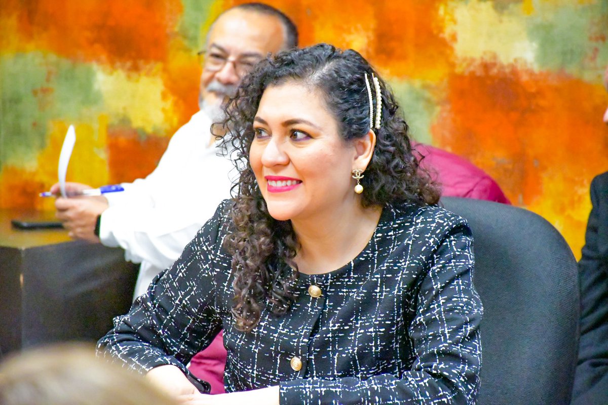 Asistí a la cuarta sesión de la Comisión de Vigilancia, de la cual tengo el honor de formar parte, donde seguimos trabajando de manera firme y transparente para asegurar la correcta fiscalización de los recursos públicos en beneficio de todas y todos los veracruzanos.

Como