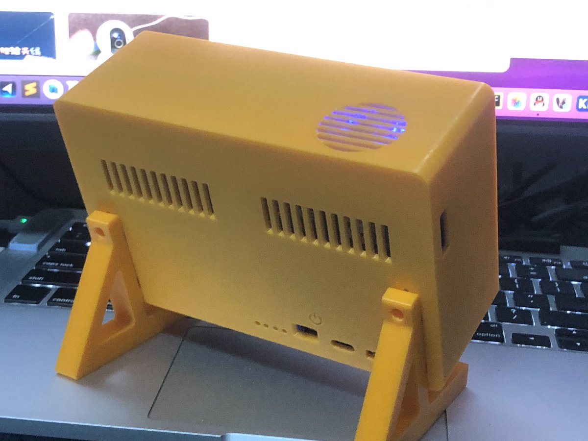 4.3” Orange 3D hotspot. Model_18650 battery x4. 
Merry Christmas for my friends!