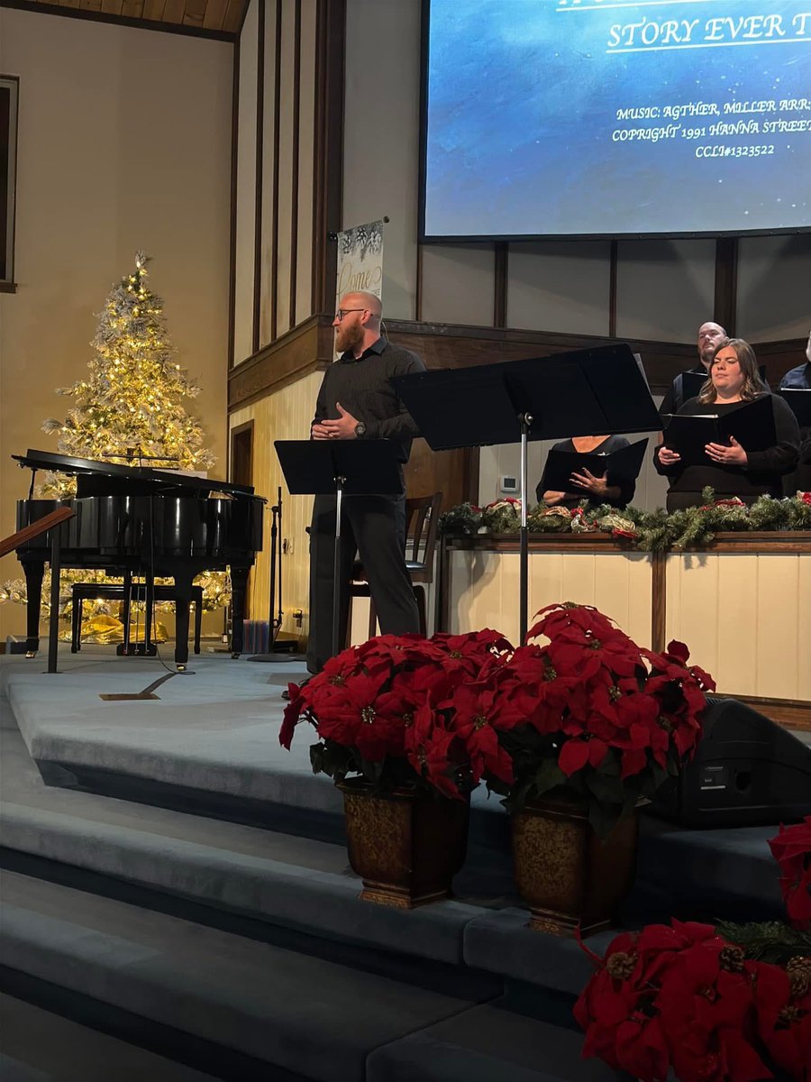 mannstipe's tweet image. It amazes me every year how he prepares and comes up with the readings for the Christmas programs. He’s a good one ❤️