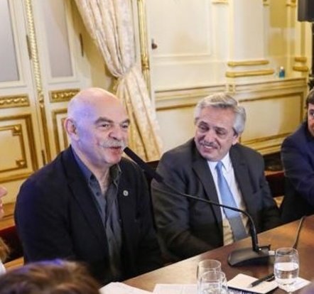 <a href="/martin_caparros/">Martín Caparrós</a> Ahora te gusta hablar de inflación?
Después de callarte cuatro años?