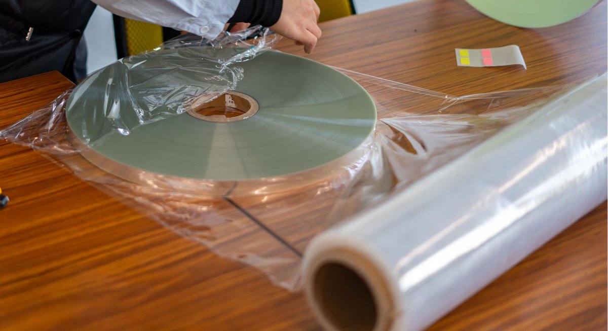 noranorayang's tweet image. We are packing up free #MylarTape samples right now, getting them ready to ship out to our customer!  🚚 💨 
#PolyesterTape #CableMaterials #SamplePacking #ONEWORLD