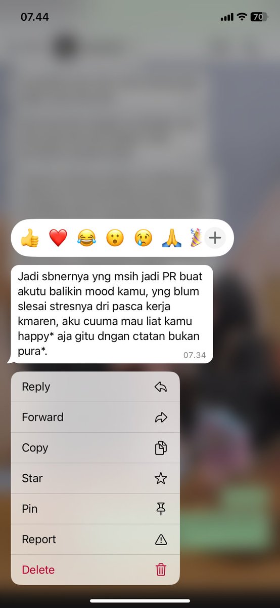 pawwmoz's tweet photo. Sedih banget bacanya, perkara nanyain rido gak kalo istrinya kerja 😭😭😭 https://t.co/wNsfOzPHdp