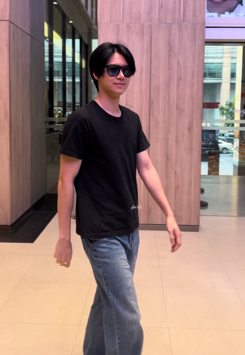 YinOFFICIALTH's tweet photo. ส่งกำลังใจเช้านี้นะค้าบ✌🏻💕

#เพื่อนที่จริงใจ
#yinyin_anw Yin Anan @yinyin_anw #warwanarat #หยิ่นวอร์ https://t.co/FhuTxhagfd