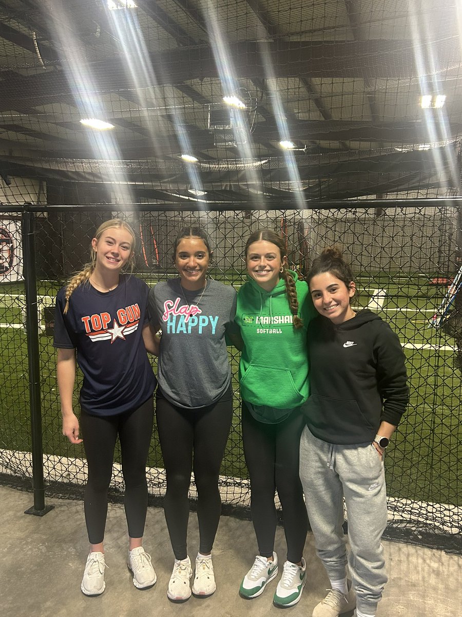 Was able to attend another Slap Happy clinic.  With some of the best around.  Thanks to <a href="/lexiblackmon15/">lexi blackmon</a> <a href="/esmith_43/">🥎Elle Smith🥎</a> <a href="/BoxbergerCarmen/">Carmen Boxberger 2026</a> <a href="/topgun_skim/">Top Gun National 14u SKIM</a> <a href="/topgunfastpitch/">Top Gun Fastpitch</a>