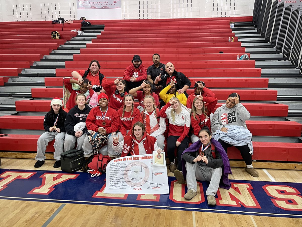 RVRHSWrestling's tweet photo. Varsity Girls at Queen of the East Tournament Results 12/21/24:

We finished 2nd as a TEAM!

Individual Results:

Abby Dudley (152lbs): 1st🥇
Emma Acampora (100lbs): 3rd🥉
Aubree Butlers (107lbs): 3rd 🥉
Jeveah Turner (165lbs): 3rd🥉
Paris Ford (185lbs):  3rd🥉 

#Ladyhammers https://t.co/gg2La12qp2